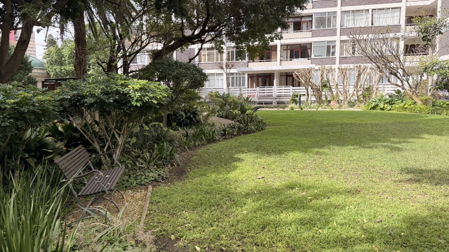 To Let 2 Bedroom Property for Rent in Cape Town City Centre Western Cape